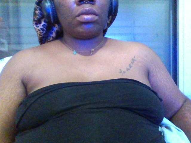 Transliacijos ekrano nuotraukos NYRIELLE