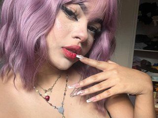 Erotinis vaizdo pokalbis OdetteMoreau