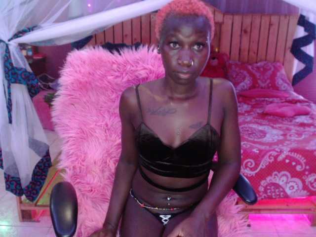 Nuotraukos Okoye19 hey guys welcome to my room, dnt forget to add me as friend and request with a tip