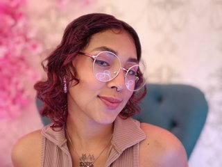 Erotinis vaizdo pokalbis Oliv-Jones