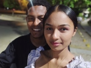 Erotinis vaizdo pokalbis Oliver-Mina