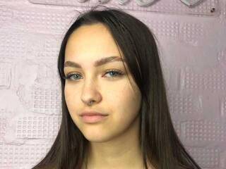 Erotinis vaizdo pokalbis OliviaDeabo