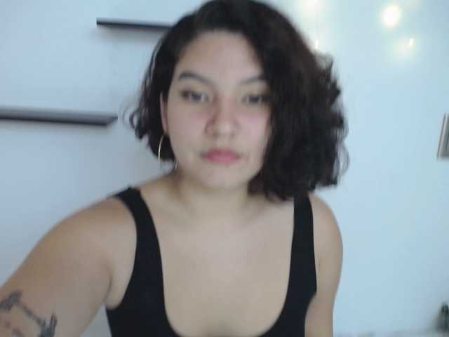 Transliacijos ekrano nuotraukos OliviaHill