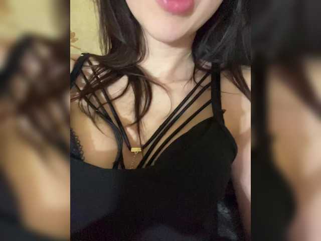 Transliacijos ekrano nuotraukos OneGirlSex