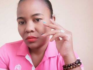 Erotinis vaizdo pokalbis Onjamahi