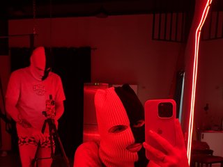 Erotinis vaizdo pokalbis OurShowYou