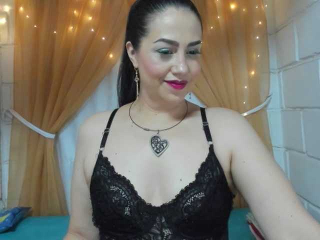 Nuotraukos owenscandy Welcome to my room, we are going to have a good time, doing things together, deep throat, joi, blowjob, nude, and much more. don't ask without giving it's rud