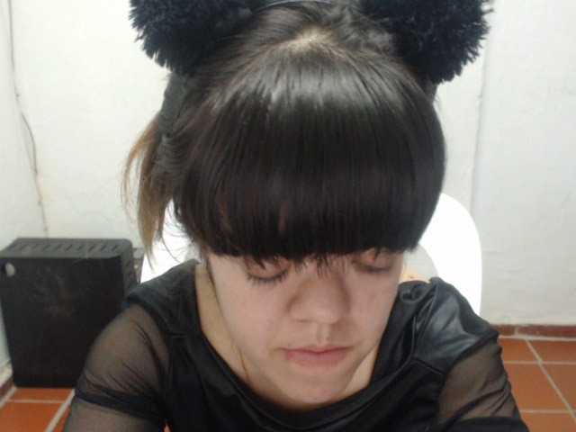 Transliacijos ekrano nuotraukos Pamela-stuart