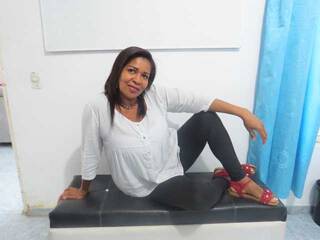 Erotinis vaizdo pokalbis PamellaFerrar