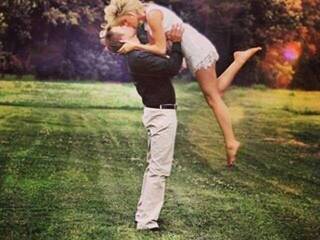 Erotinis vaizdo pokalbis ParadoxLime