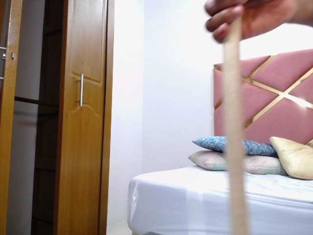Nuotraukos pasionblack fuck my vagina with a double dildo today let's go i want to squirt..