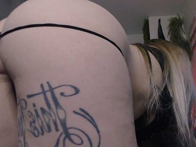 Transliacijos ekrano nuotraukos peachykat