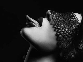 Erotinis vaizdo pokalbis penni20