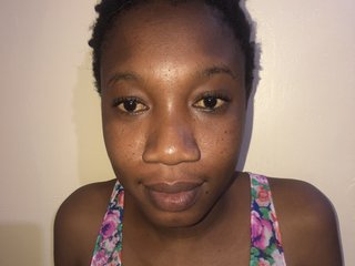 Erotinis vaizdo pokalbis Petite-sally