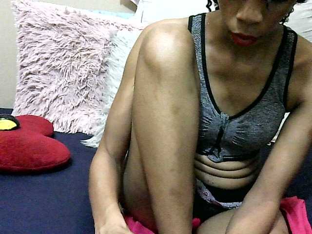 Transliacijos ekrano nuotraukos petiteebony