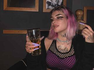 Erotinis vaizdo pokalbis Pink-Barbie