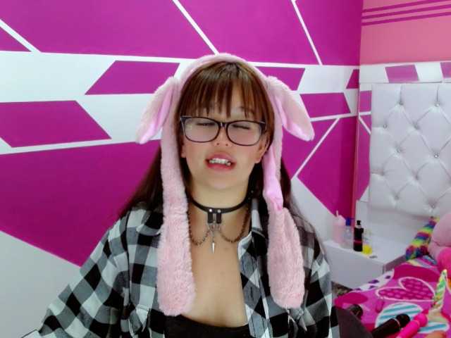 Transliacijos ekrano nuotraukos pinkqueenn