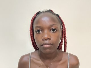 Erotinis vaizdo pokalbis Pinkypetite