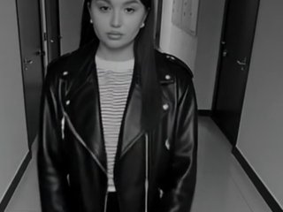 Erotinis vaizdo pokalbis Polihey