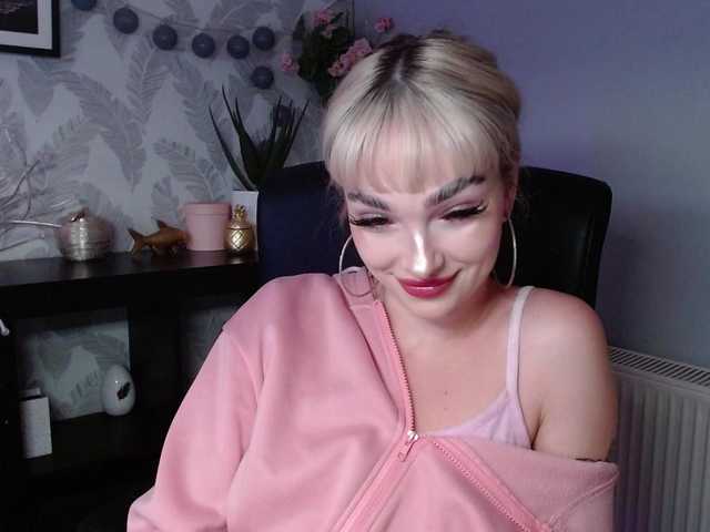 Transliacijos ekrano nuotraukos PollyExtasy