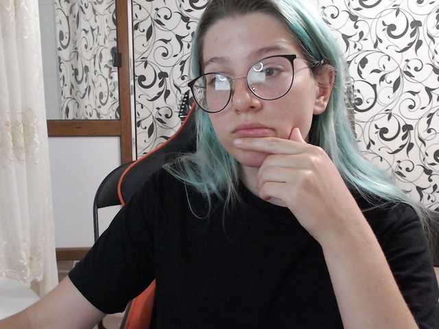 Transliacijos ekrano nuotraukos Pompy-bompy