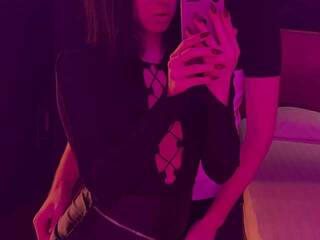 Erotinis vaizdo pokalbis popkiss