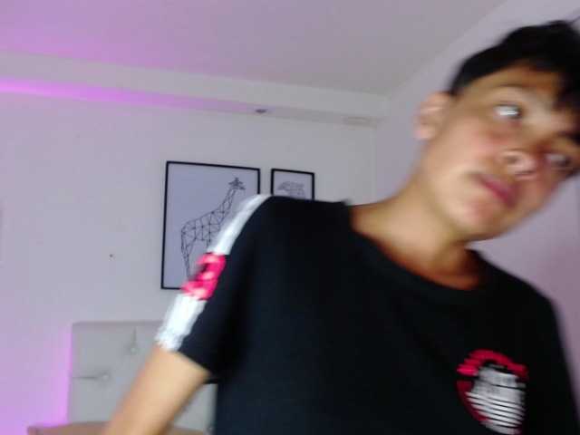 Transliacijos ekrano nuotraukos Pretty-black