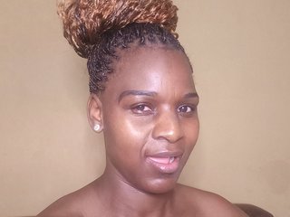 Erotinis vaizdo pokalbis Prettybkack25