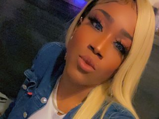 Erotinis vaizdo pokalbis PrettyDoubleG