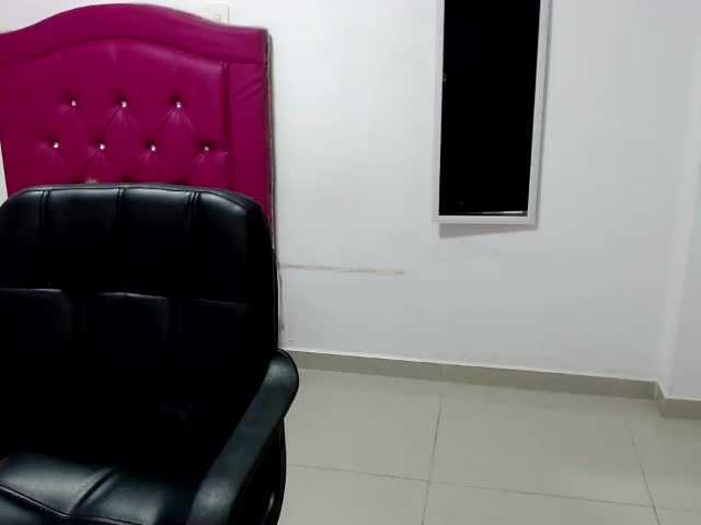 Nuotraukos PRINSEXX2020 Play with me today I am hotter than ever