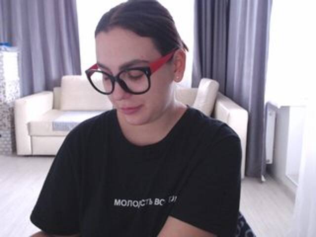 Transliacijos ekrano nuotraukos PuffyEva