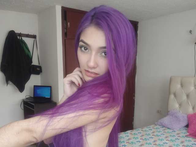 Erotinis vaizdo pokalbis purple--girl