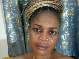 Erotinis vaizdo pokalbis queenc001