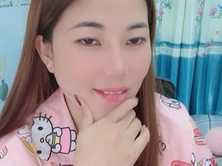 Erotinis vaizdo pokalbis Queendy