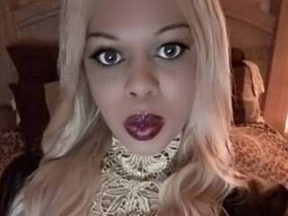 Erotinis vaizdo pokalbis QueenMorgan