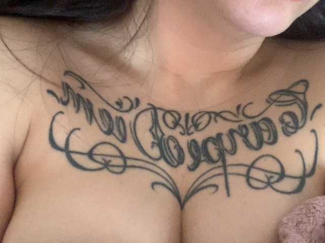 Nuotraukos Radi-haipa Pussy-100 tokens, tits-100 tokens, I respond to messages-15 tokens, show-200 tokens, I look at the camera-20 tokens, the most frank in private. and do not forget to put love