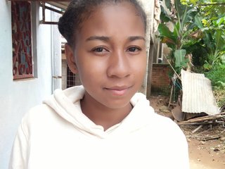 Erotinis vaizdo pokalbis Raharisexy