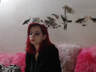 Erotinis vaizdo pokalbis rainydaysbelle