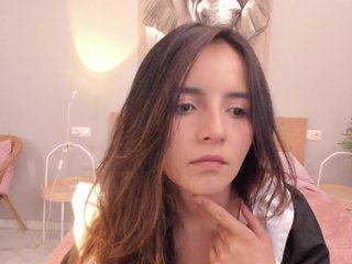 Erotinis vaizdo pokalbis Raychell_Black
