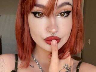 Erotinis vaizdo pokalbis RayniraJones