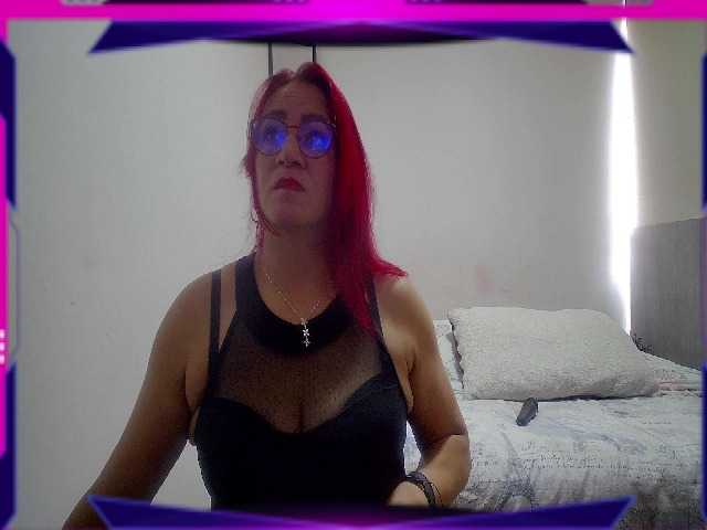 Nuotraukos redhair805 Welcome guys... my sexuality accompanied by your vibrations make me very horny