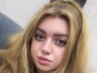 Erotinis vaizdo pokalbis RedMadonna