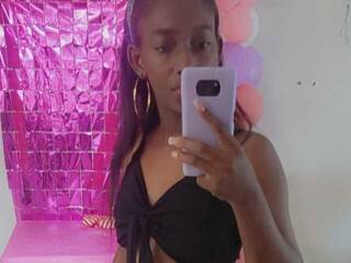 Erotinis vaizdo pokalbis ReinaEstupina