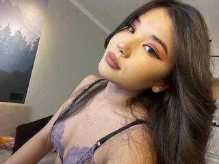 Erotinis vaizdo pokalbis Reinaray