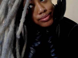 Erotinis vaizdo pokalbis SeemaPatel