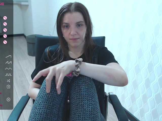 Nuotraukos RennaLisa Show Feet: 77 smoke a cigarette: 70 : Flash Ass: 60 :Flash Tits: 50 Flash Pussy: 99 :Get Naked: 217 Pussy Play: 290 c2c 113 t , anal 1500 air kiss 12 t,butt plug 78 t bj 156 t