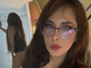 Erotinis vaizdo pokalbis Rhaniamilf