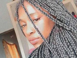 Erotinis vaizdo pokalbis Rihana-28