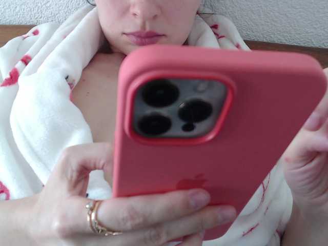 Transliacijos ekrano nuotraukos Tifffannny