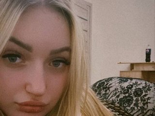 Erotinis vaizdo pokalbis RobinThompson